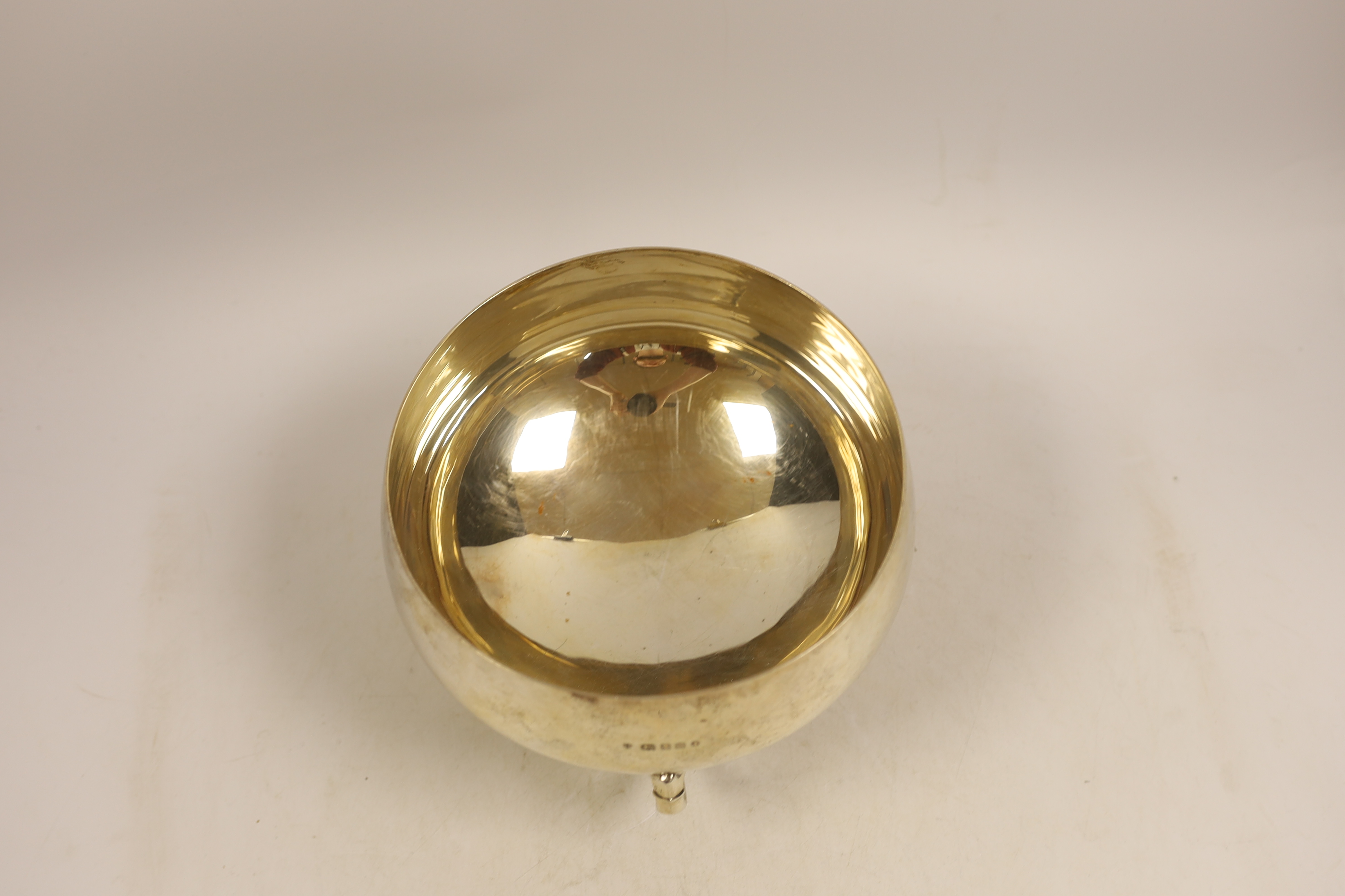 A stylish George V Arts & Crafts silver pedestal bowl, by Edward Barnard & Sons Ltd, London, 1933, diameter 18.4cm, 29.7oz